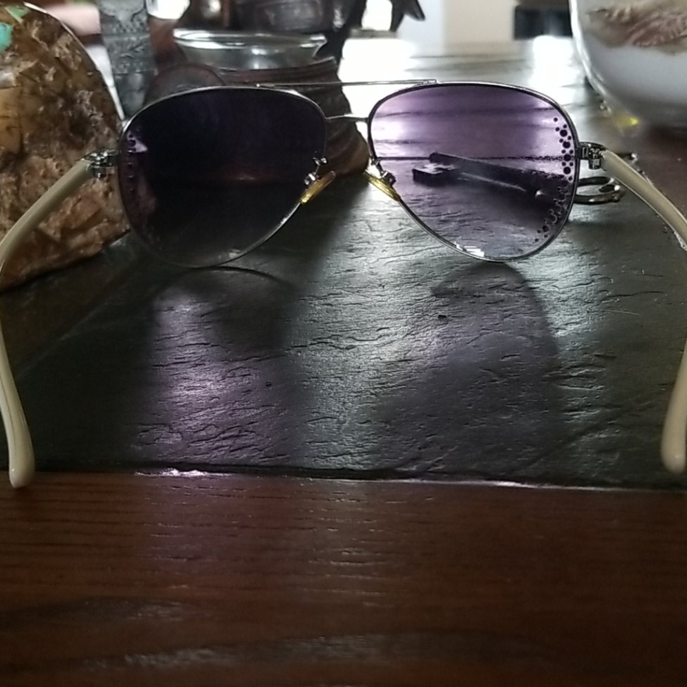 Sunglasses - Picture 3 of 3